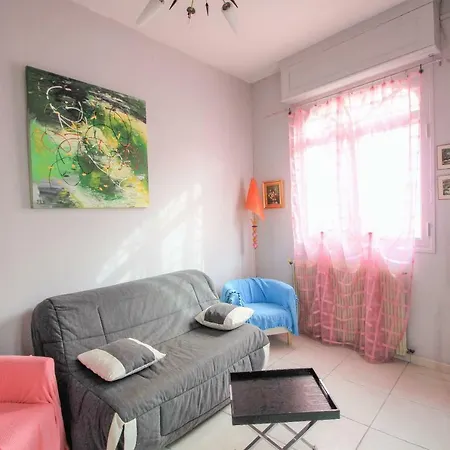 Casa de Férias Maison Colorée Centre - Plage à 300 Mètres *